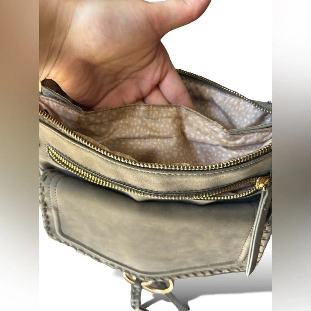 SOLD- VR NYC Braided O-Ring Messenger Crossbody Bag - Light Gray - Picture 15 of 16